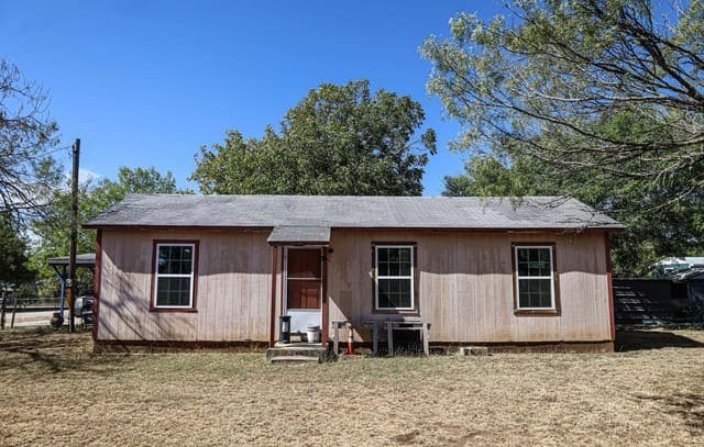 119  Hondo Dr, Bandera, TX 78003 — photo 2