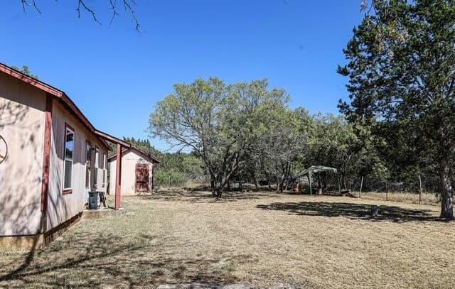 119  Hondo Dr, Bandera, TX 78003 — photo 6