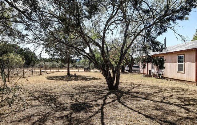 119  Hondo Dr, Bandera, TX 78003 — photo 8