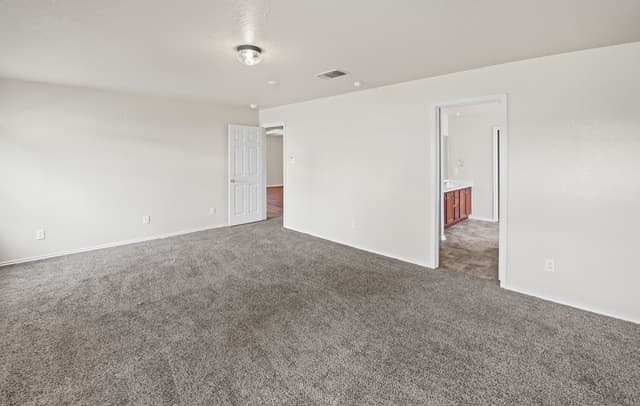 2127  Red Rock Crossing, San Antonio, TX 78245 — photo 5