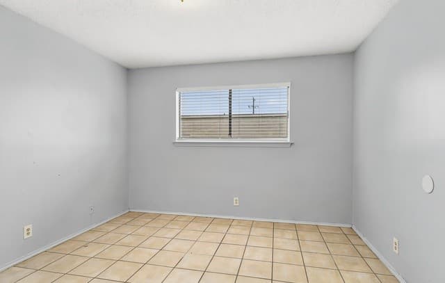6867  Betty Levy, San Antonio, TX 78227 — photo 10