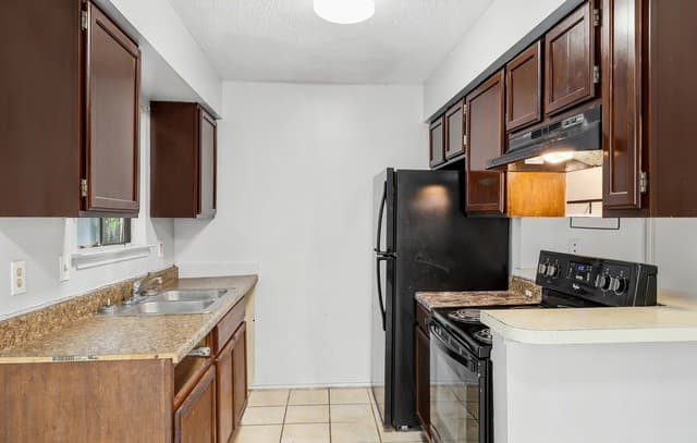 6867  Betty Levy, San Antonio, TX 78227 — photo 9