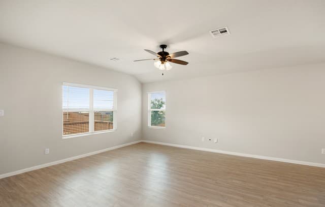 14011  Feed Park, San Antonio, TX 78252 — photo 5