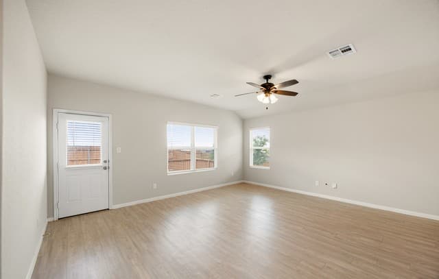 14011  Feed Park, San Antonio, TX 78252 — photo 7