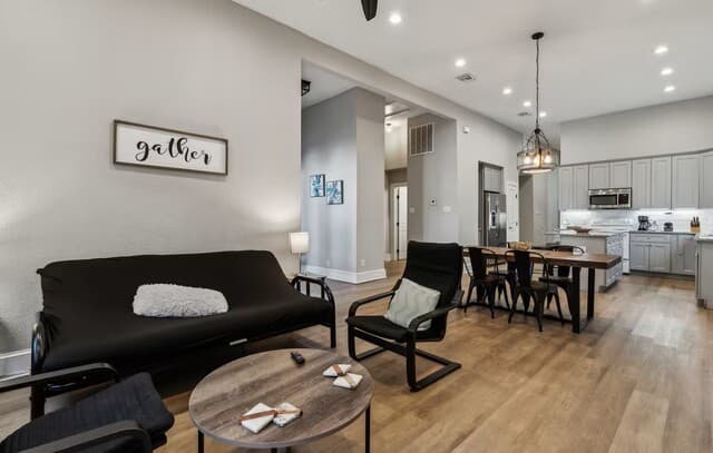 112  Hill St, San Antonio, TX 78212 — photo 2