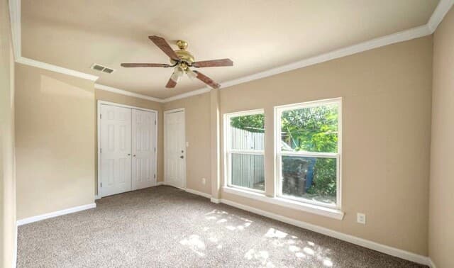 4923  Blessing St, San Antonio, TX 78228 — photo 6
