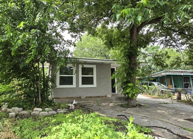 4923  Blessing St, San Antonio, TX 78228 — photo 7