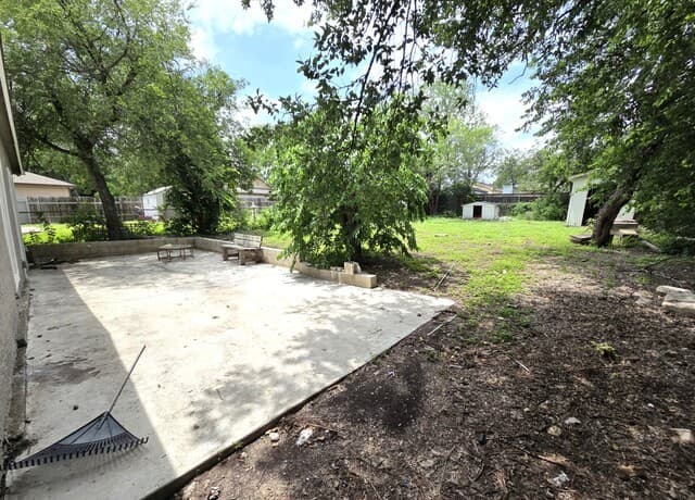 4923  Blessing St, San Antonio, TX 78228 — photo 8