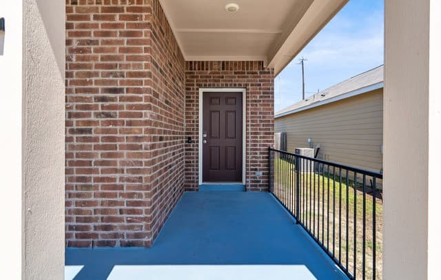 5010  Jovian, San Antonio, TX 78245 — photo 2