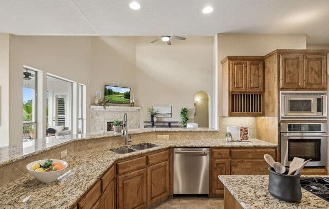 426  Pueblo Pintado, Helotes, TX 78023 — photo 18