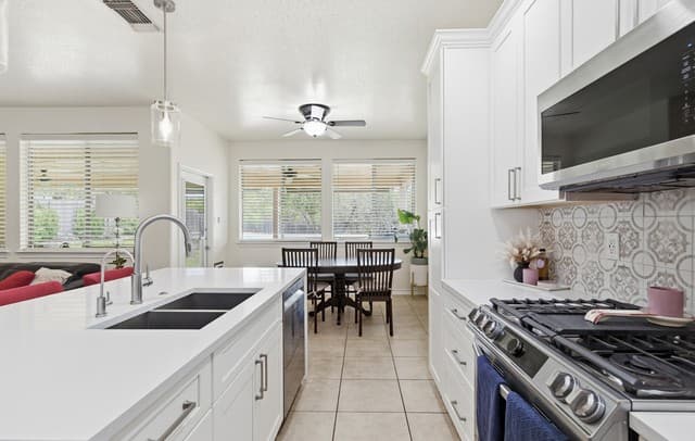23435  Woodlawn Rdg, San Antonio, TX 78259 — photo 16