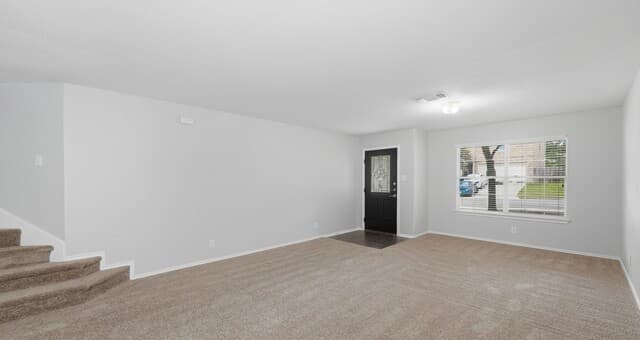 214  Hallie Cv, San Antonio, TX 78227 — photo 2