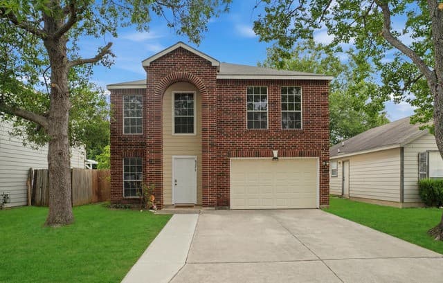 8226 Grand bnd