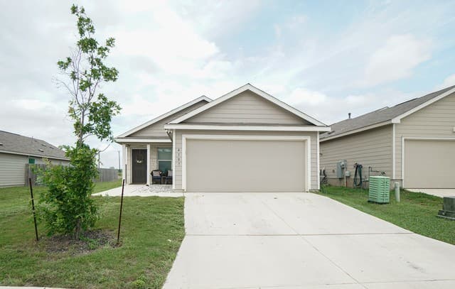 4107  Imogene Ivy, San Antonio, TX 78211 — photo 2