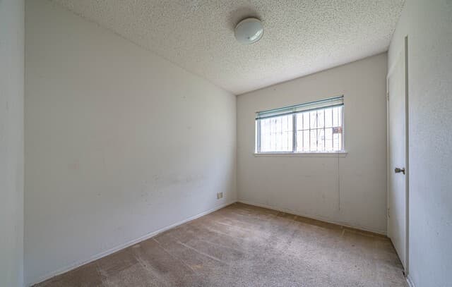 7677  Tarrasa, San Antonio, TX 78239 — photo 17