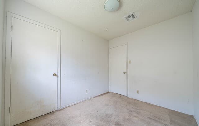 7677  Tarrasa, San Antonio, TX 78239 — photo 18