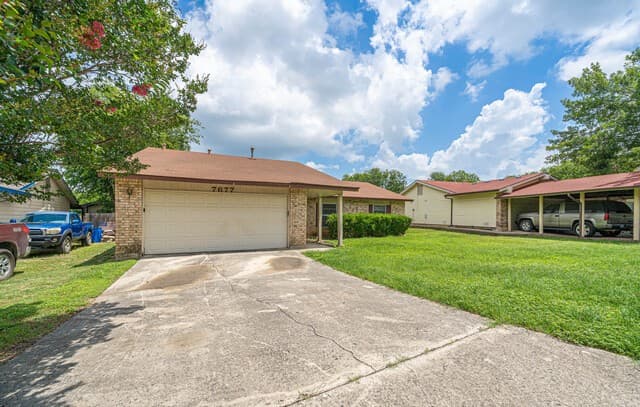 7677  Tarrasa, San Antonio, TX 78239 — photo 2