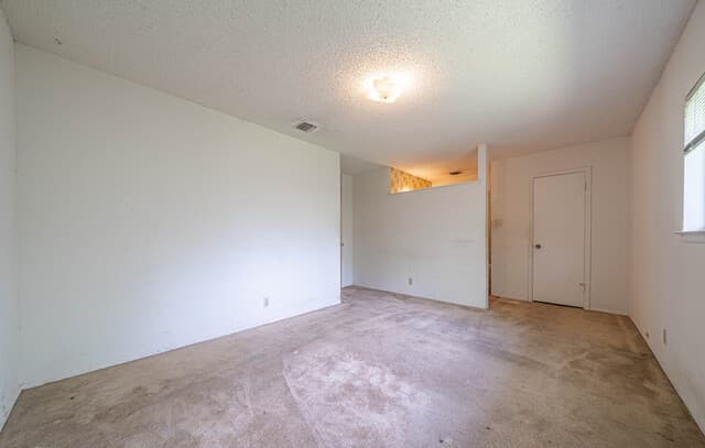 7677  Tarrasa, San Antonio, TX 78239 — photo 20