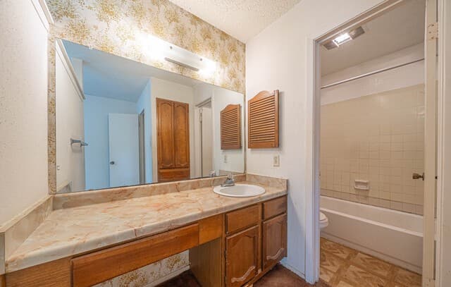 7677  Tarrasa, San Antonio, TX 78239 — photo 21