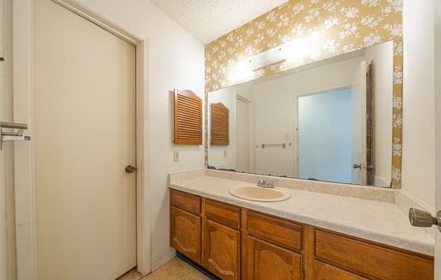 7677  Tarrasa, San Antonio, TX 78239 — photo 24