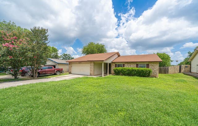 7677  Tarrasa, San Antonio, TX 78239 — photo 3