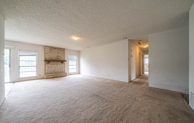 7677  Tarrasa, San Antonio, TX 78239 — photo 5