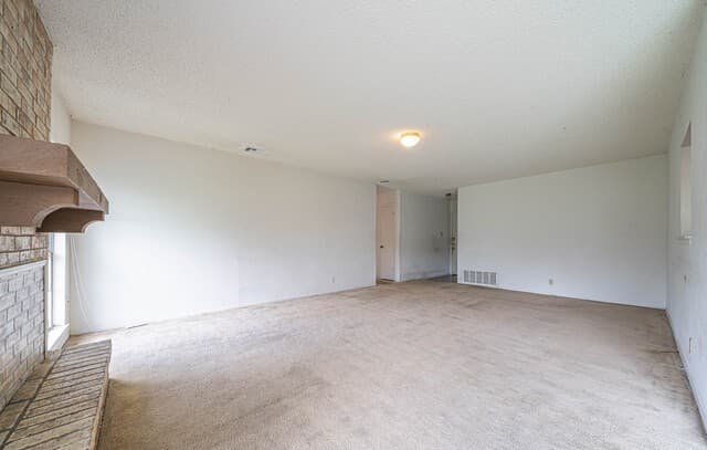 7677  Tarrasa, San Antonio, TX 78239 — photo 7