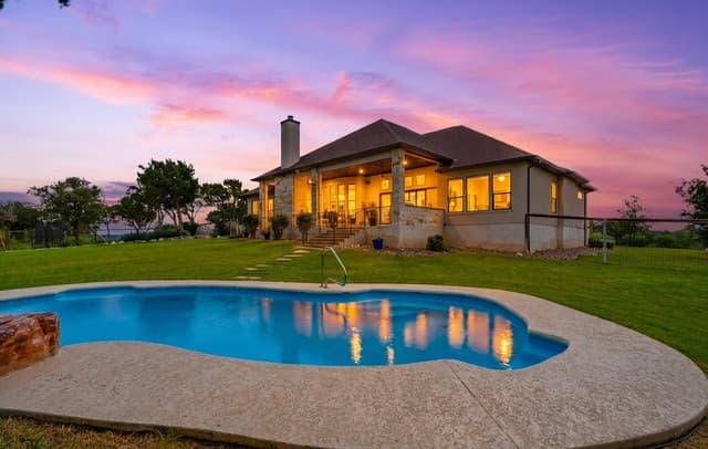 755  Pr 2775, Mico, TX 78056 — photo 2