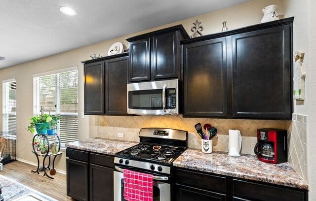 6018  Pearl Pass, San Antonio, TX 78222 — photo 12