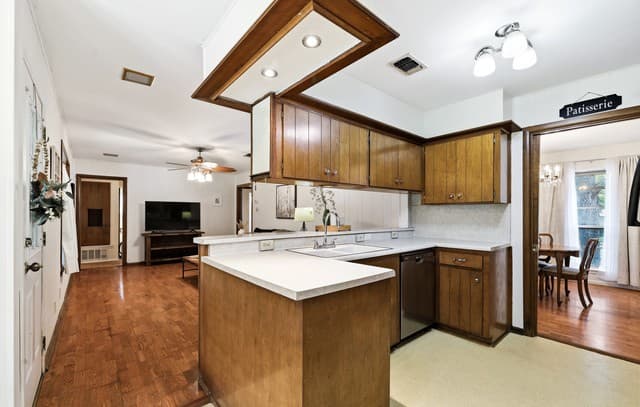3603  Prince George Dr, San Antonio, TX 78230 — photo 5