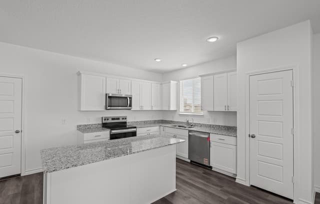 8211  Smithers Avenue, San Antonio, TX 78252 — photo 11