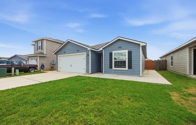 3323  Begonia Bnd, San Antonio, TX 78222 — photo 2