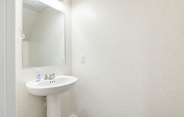6531 Hazy Glen, San Antonio, TX 78218 — photo 8