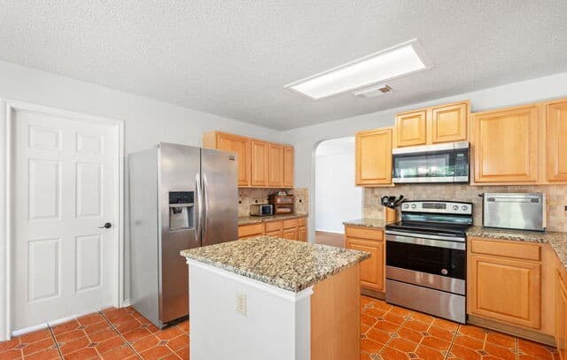 10214 Wilderness Gap, San Antonio, TX 78254 — photo 4