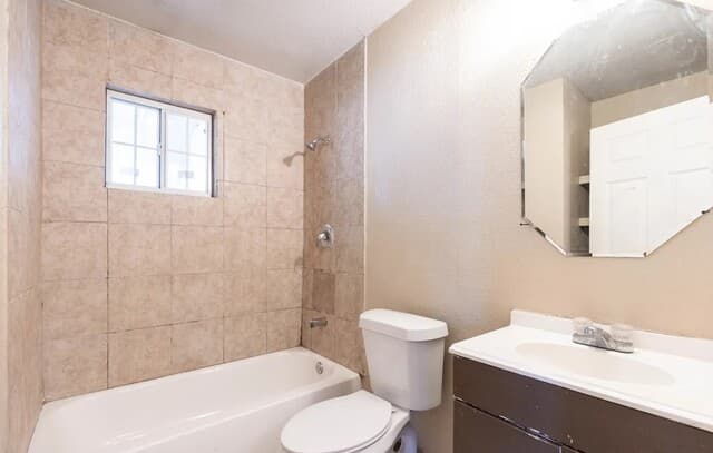 3032  Weir, San Antonio, TX 78226 — photo 8