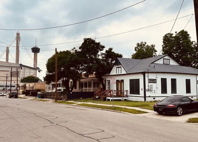 819  Wyoming St, San Antonio, TX 78203 — photo 3