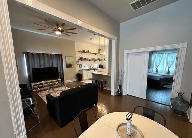 819  Wyoming St, San Antonio, TX 78203 — photo 7
