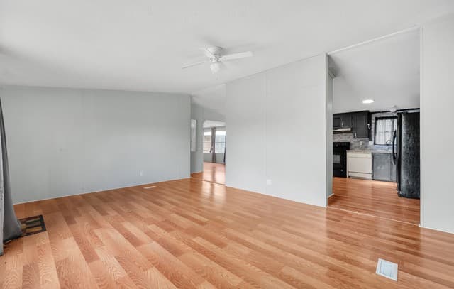 176  County Road 5633, Castroville, TX 78009 — photo 10
