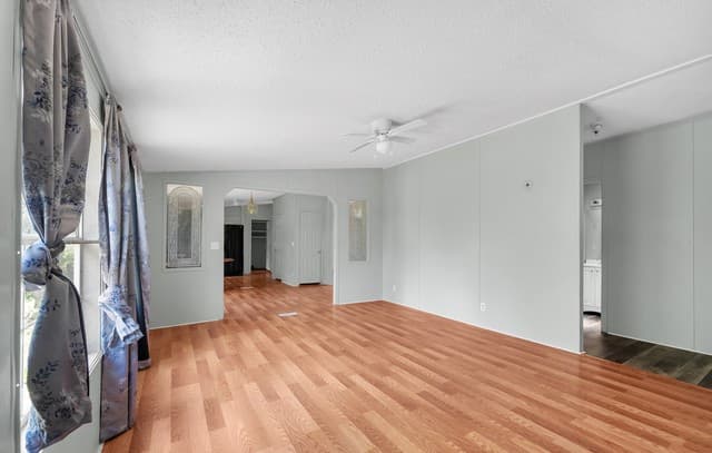 176  County Road 5633, Castroville, TX 78009 — photo 14