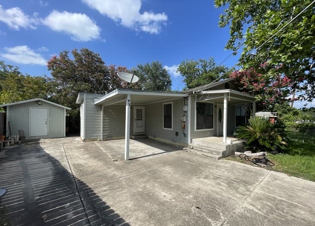 145  Leroux St, San Antonio, TX 78207 — photo 10