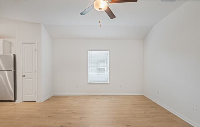 11813  Luckey Villa, San Antonio, TX 78252 — photo 12