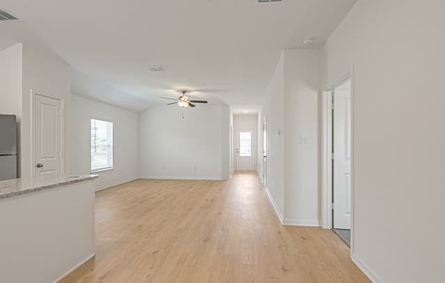 11813  Luckey Villa, San Antonio, TX 78252 — photo 20