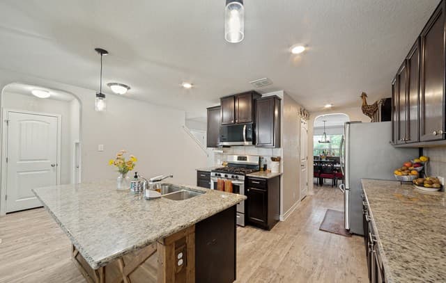 8918  Taylor, San Antonio, TX 78254 — photo 12