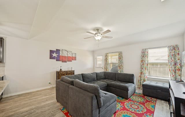 8918  Taylor, San Antonio, TX 78254 — photo 9