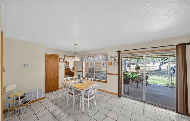 82  Pulliam Dr, Pleasanton, TX 78064 — photo 12