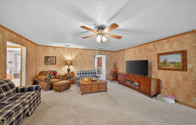 82  Pulliam Dr, Pleasanton, TX 78064 — photo 8