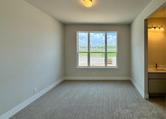 212  Megan's Lane, Castroville, TX 78009 — photo 12