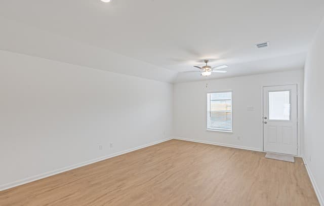 11716  Luckey Villa, San Antonio, TX 78252 — photo 14