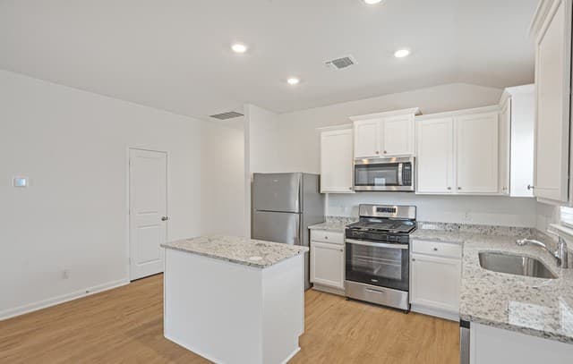 11716  Luckey Villa, San Antonio, TX 78252 — photo 7