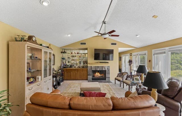 239 E Nottingham, San Antonio, TX 78209 — photo 11